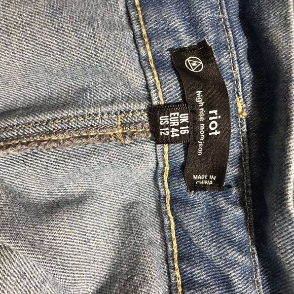 Missguided Riot High-Rise Mom Jeans Size 12 - Picture 7 of 8
